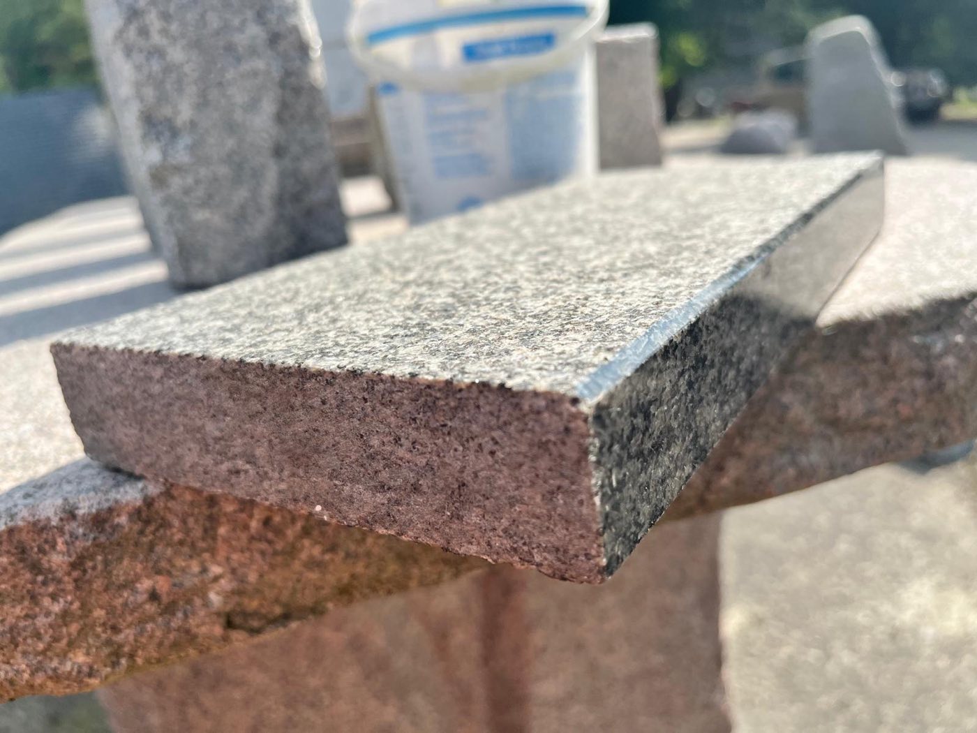 Parapet zewnętrzny szczotkowany - front poler, spód kapinos