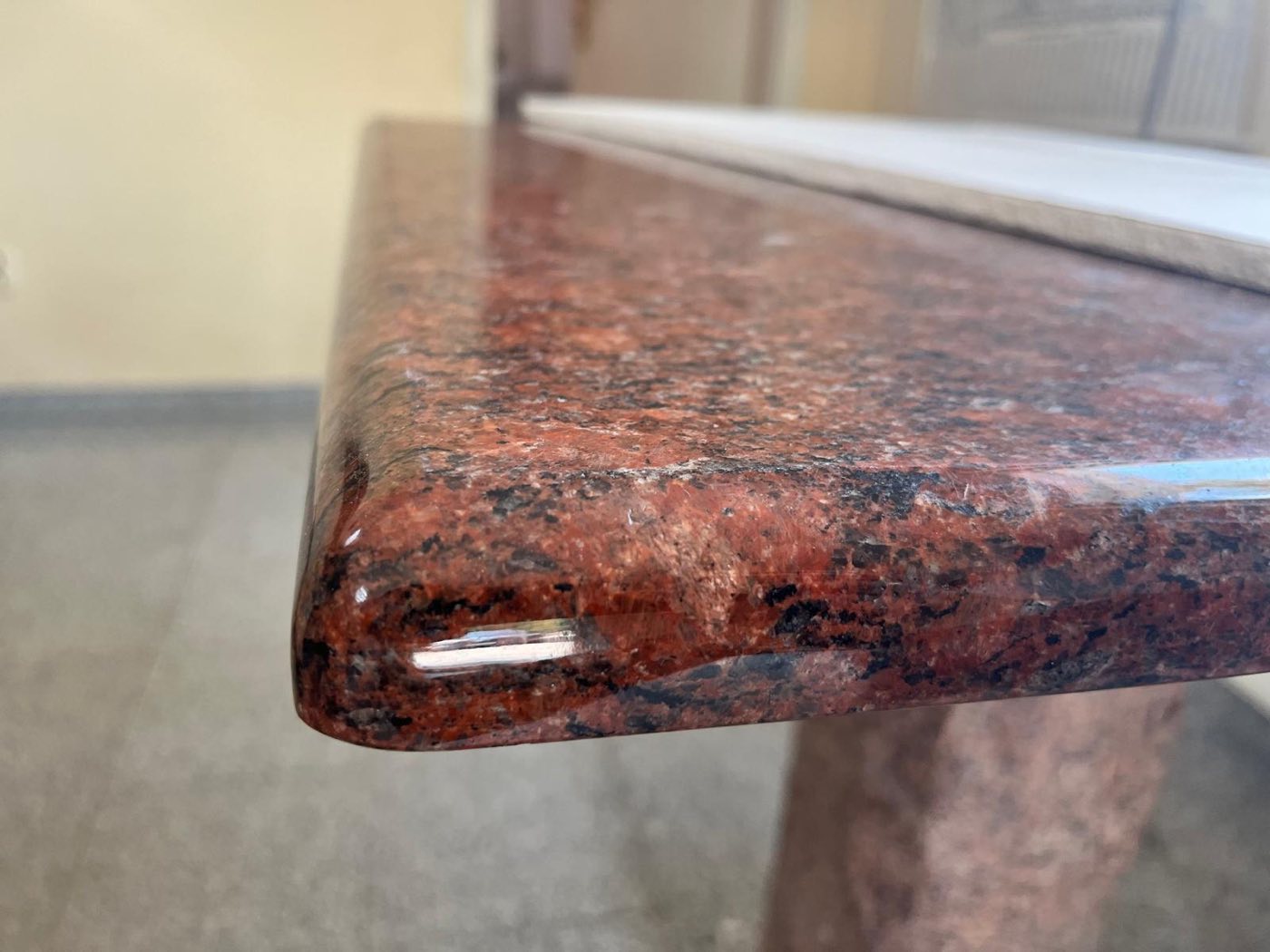 Parapet granitowy wewnętrzny