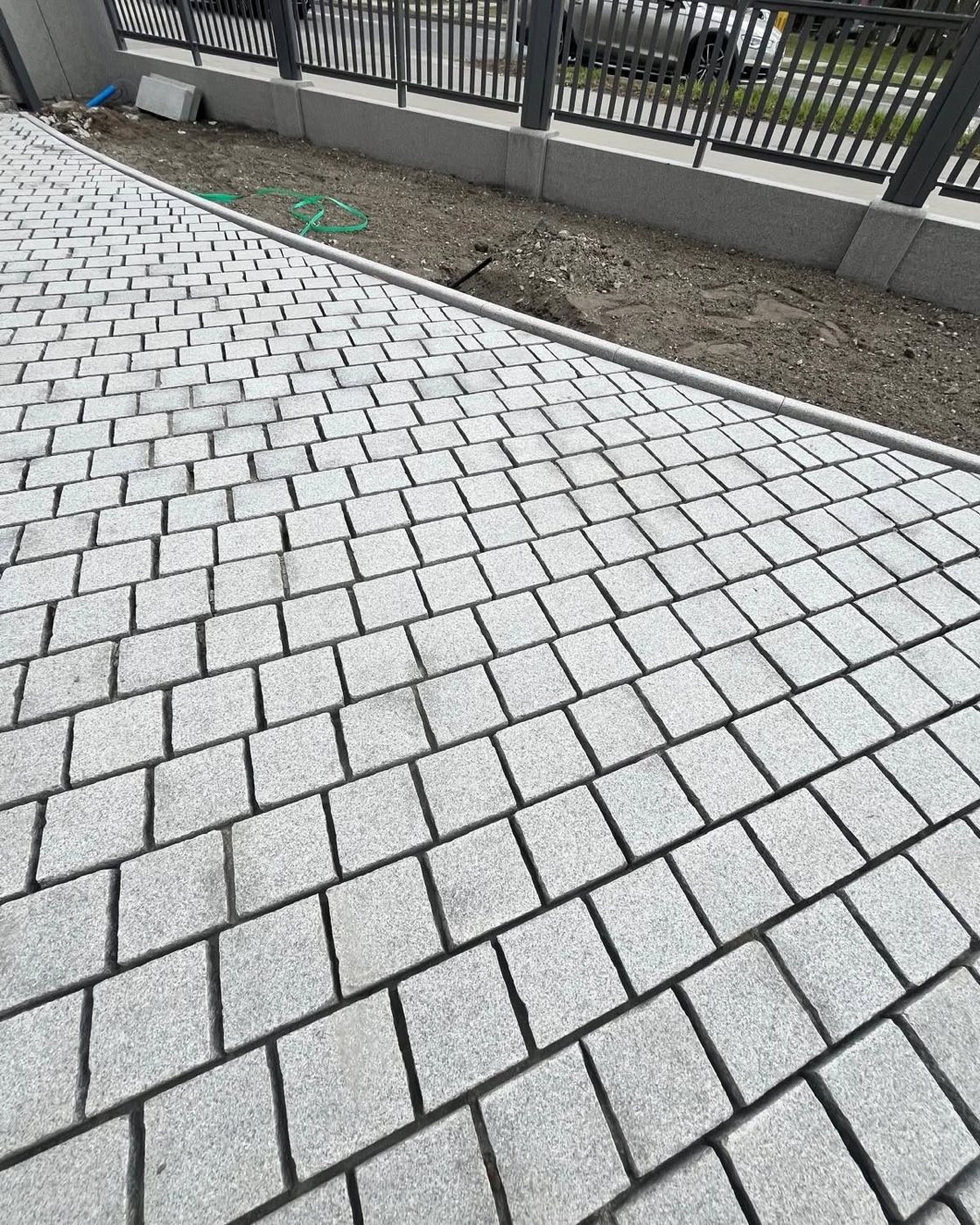 Product: Bohus Gray Flamed Cut Paving Stones