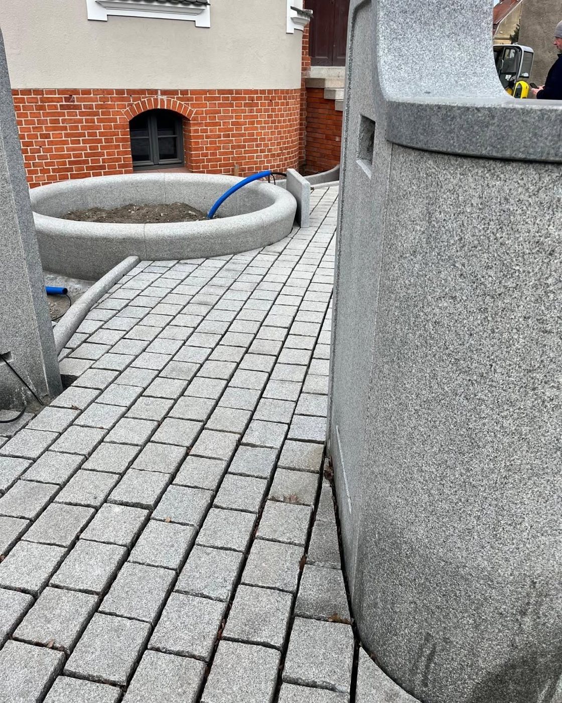 Project: Entrance Area—Gray Bohus—Solid Stone Fence