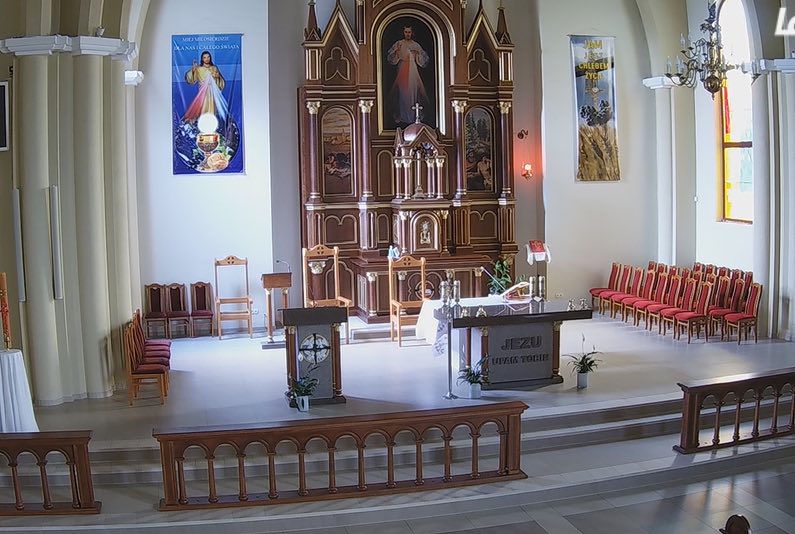 Design: Pulpit and altar with letters made of glued stone
