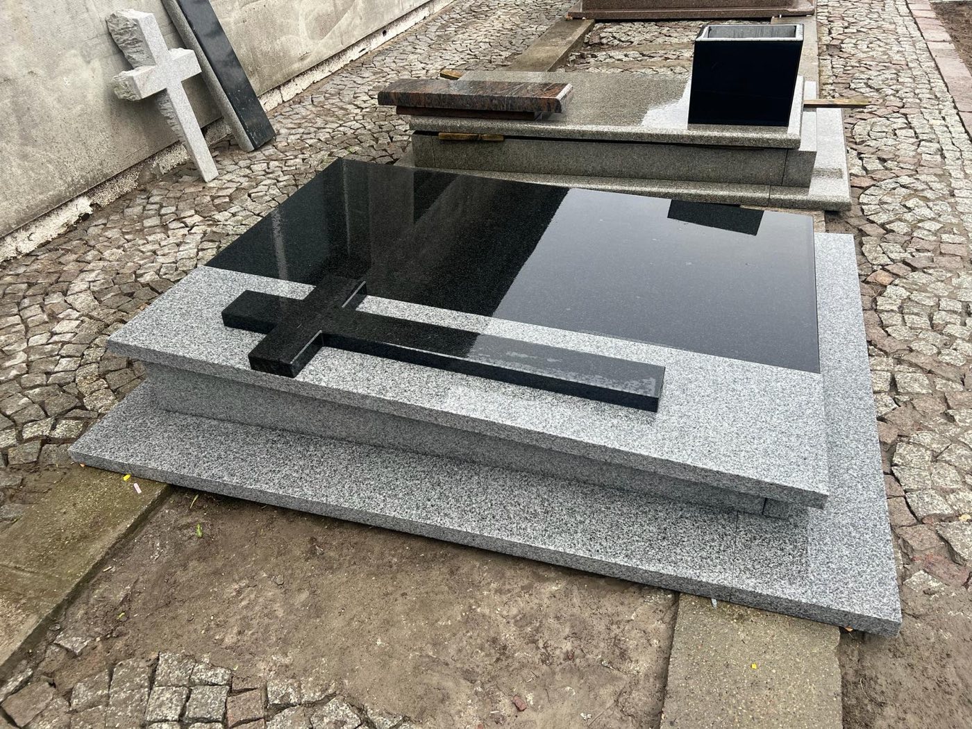 Starring: Bohus the Gray and Black Swede—The Family Sarcophagus