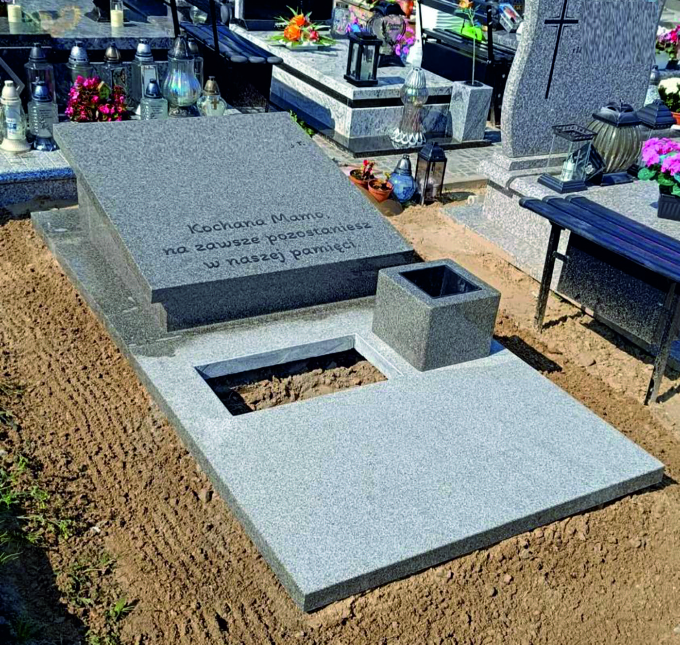 Design: Bohus the Gray - a modern urn headstone